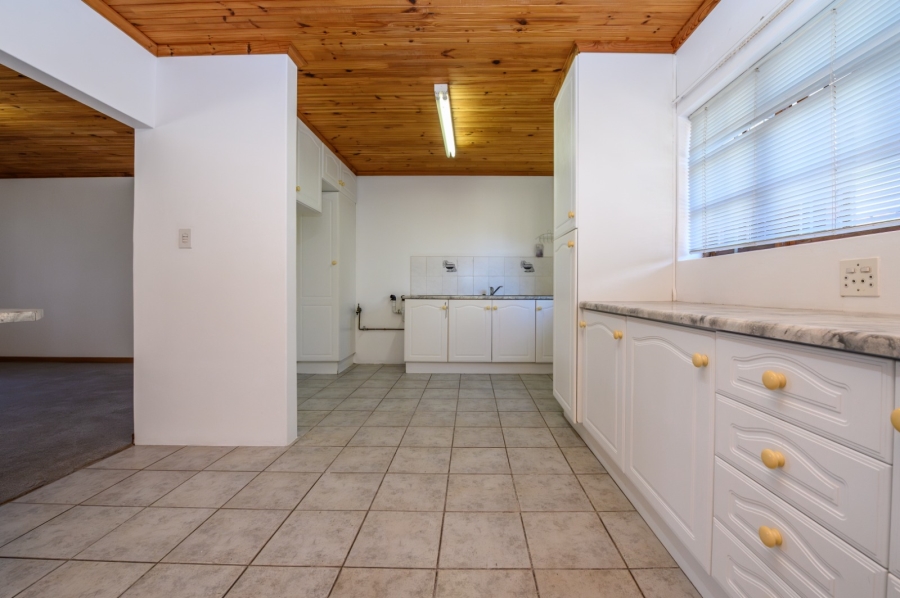 4 Bedroom Property for Sale in Charlo Eastern Cape